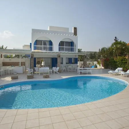 Villa Imagine Your Family Renting This Luxury Seafront Villa, Protaras Villa 1522 Protaras