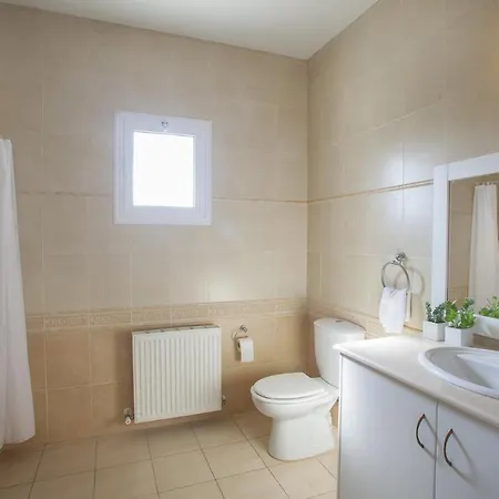 Villa Imagine Your Family Renting This Luxury Seafront Villa, Protaras Villa 1522 *